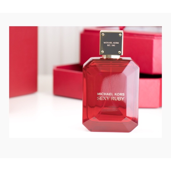 Michael Kors Sexy Ruby 100m - Picture 5 of 6